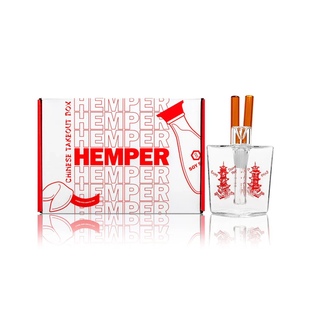 240528_HEMPER_CHINESE_TAKEOUT_BONG_WITHBOX_001_ONWHITE_1080x1080_24b6457a-69e9-4647-b493-db610d64affd_5000x online kaufen.webp