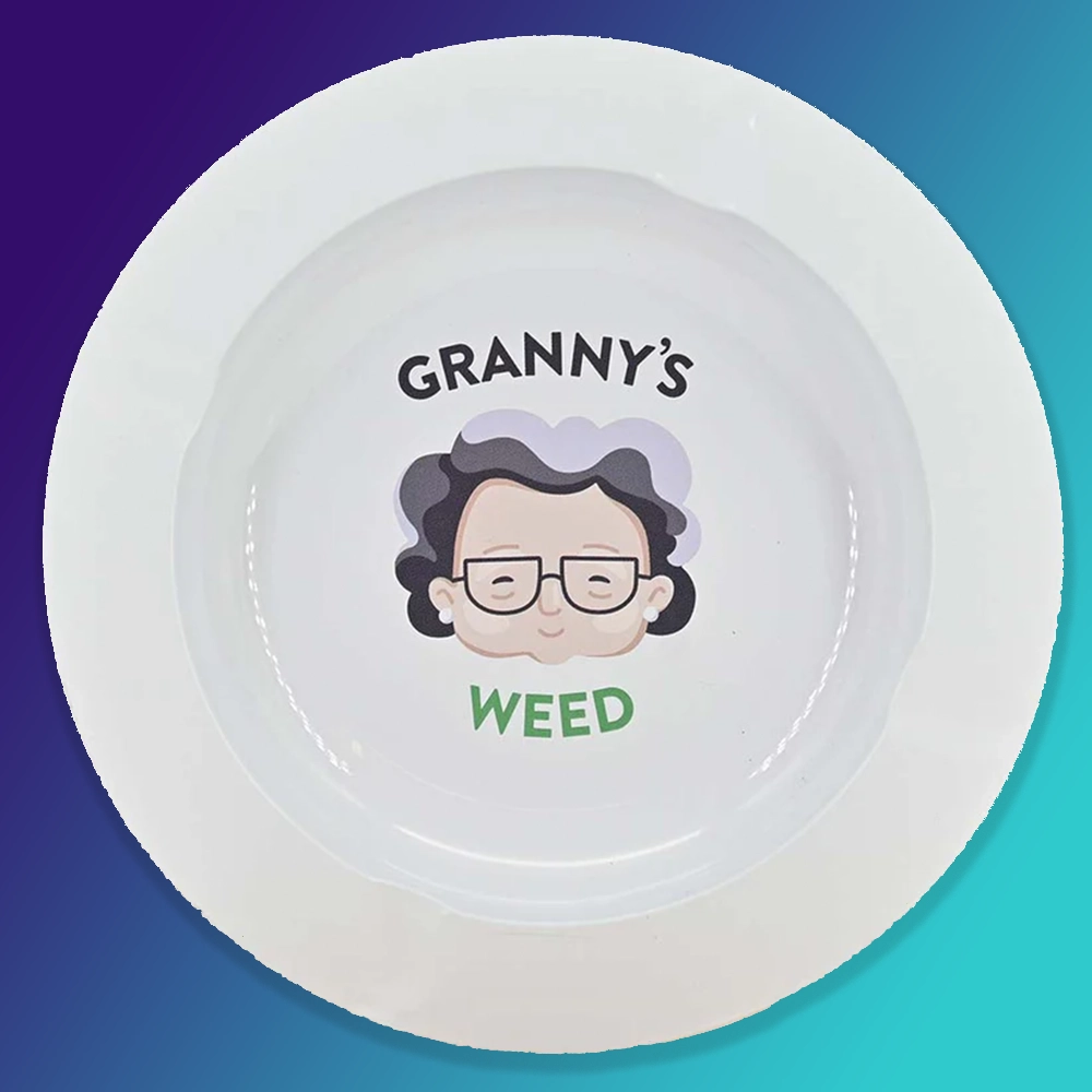grannysweedaschenbecherweiss neu.webp