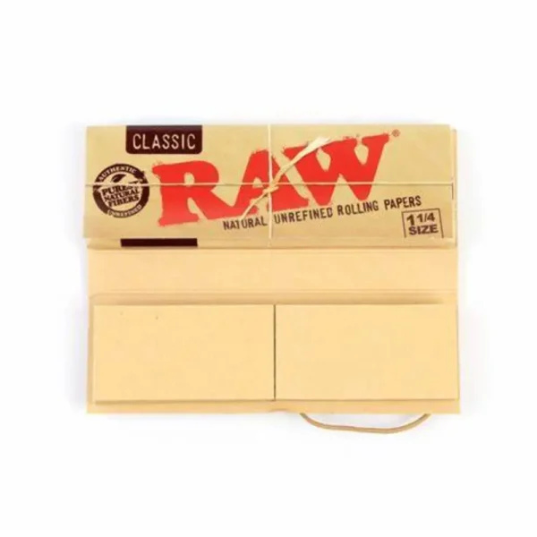 Connoisseur_114_Papers_Tips_24er (2).webp
